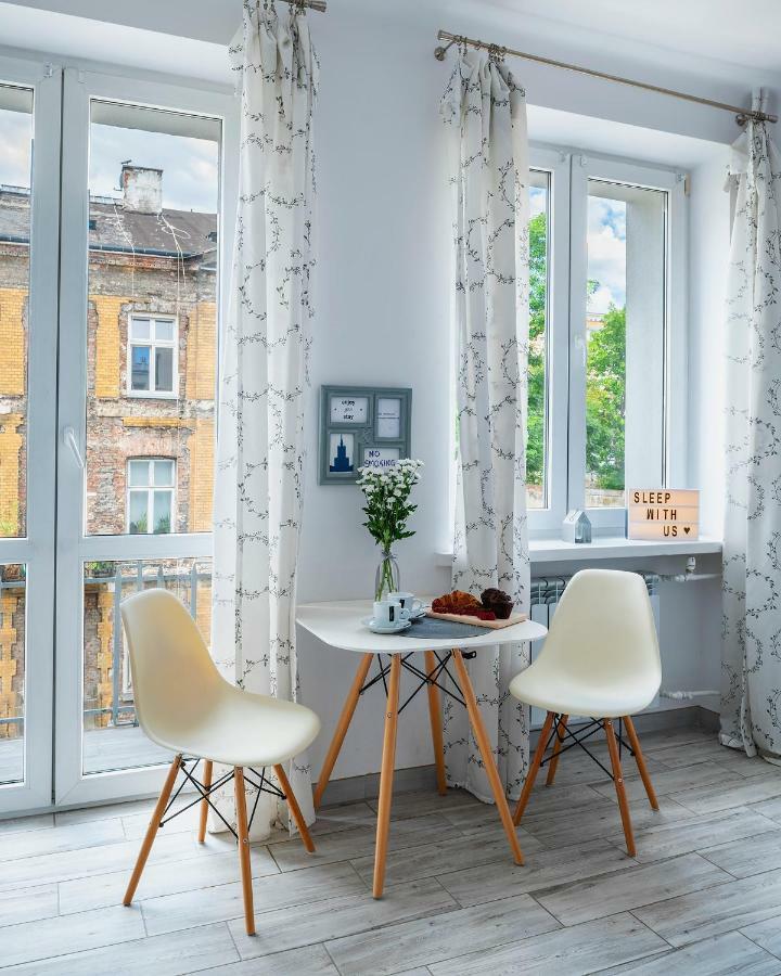 Emilii Plater 12 Prywatne Mieszkanie Z Balkonem 400 M Od Dworca Centralnego Samodzielne Zameldowanie! Self Check-In System! Warsaw Ngoại thất bức ảnh