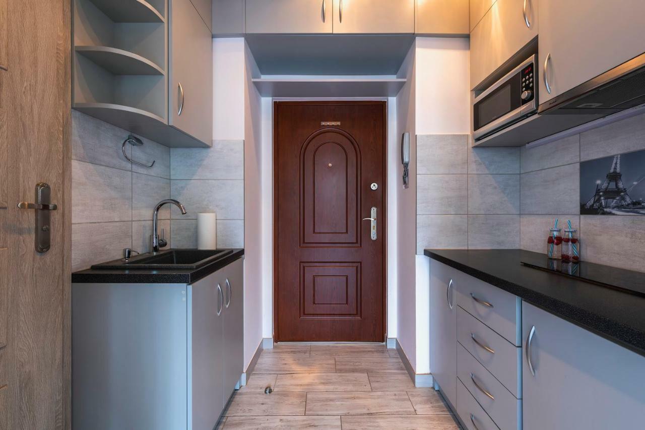 Emilii Plater 12 Prywatne Mieszkanie Z Balkonem 400 M Od Dworca Centralnego Samodzielne Zameldowanie! Self Check-In System! Warsaw Ngoại thất bức ảnh